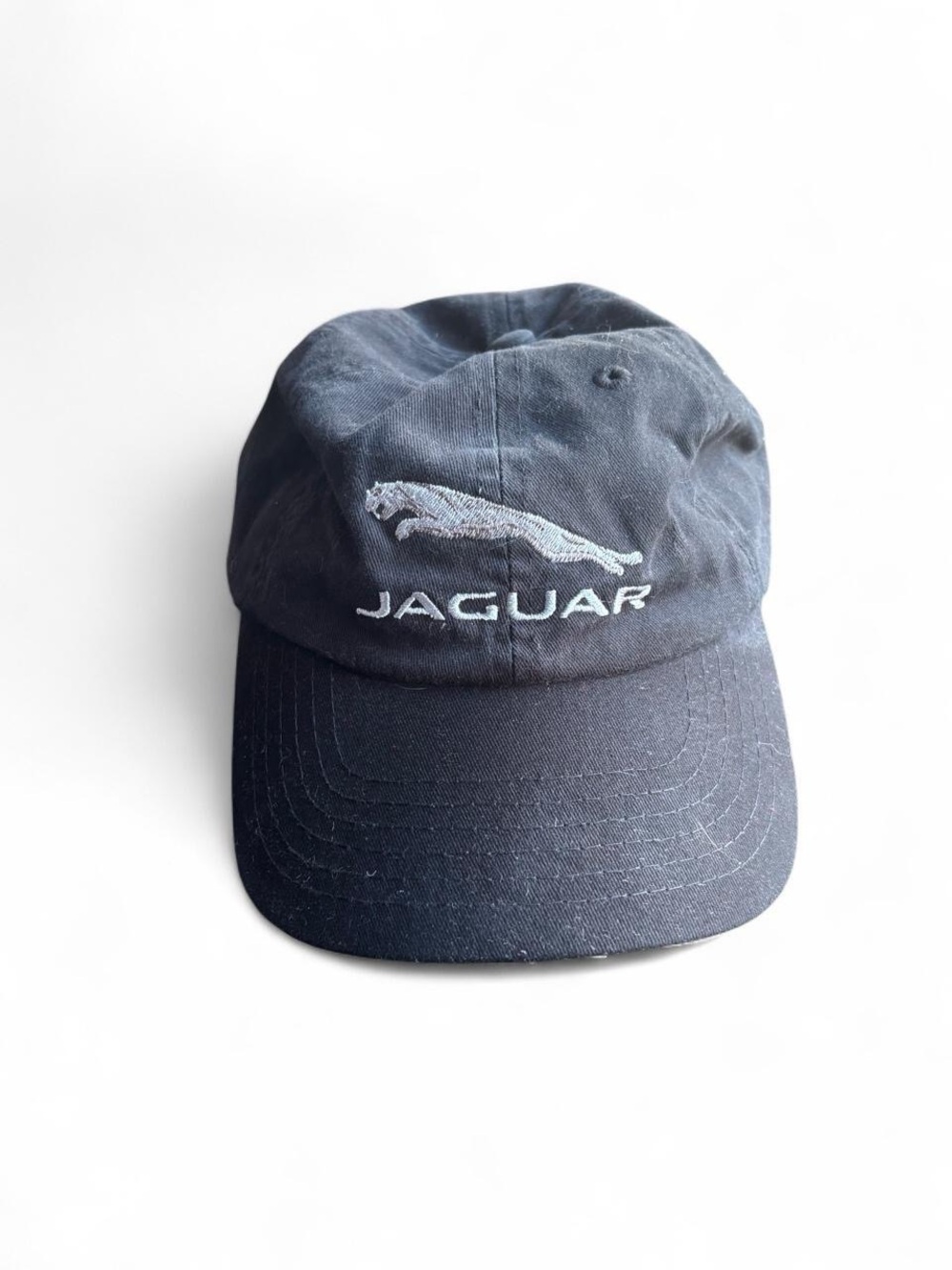✨Black Jaguar cap with white embroidered logo ✨